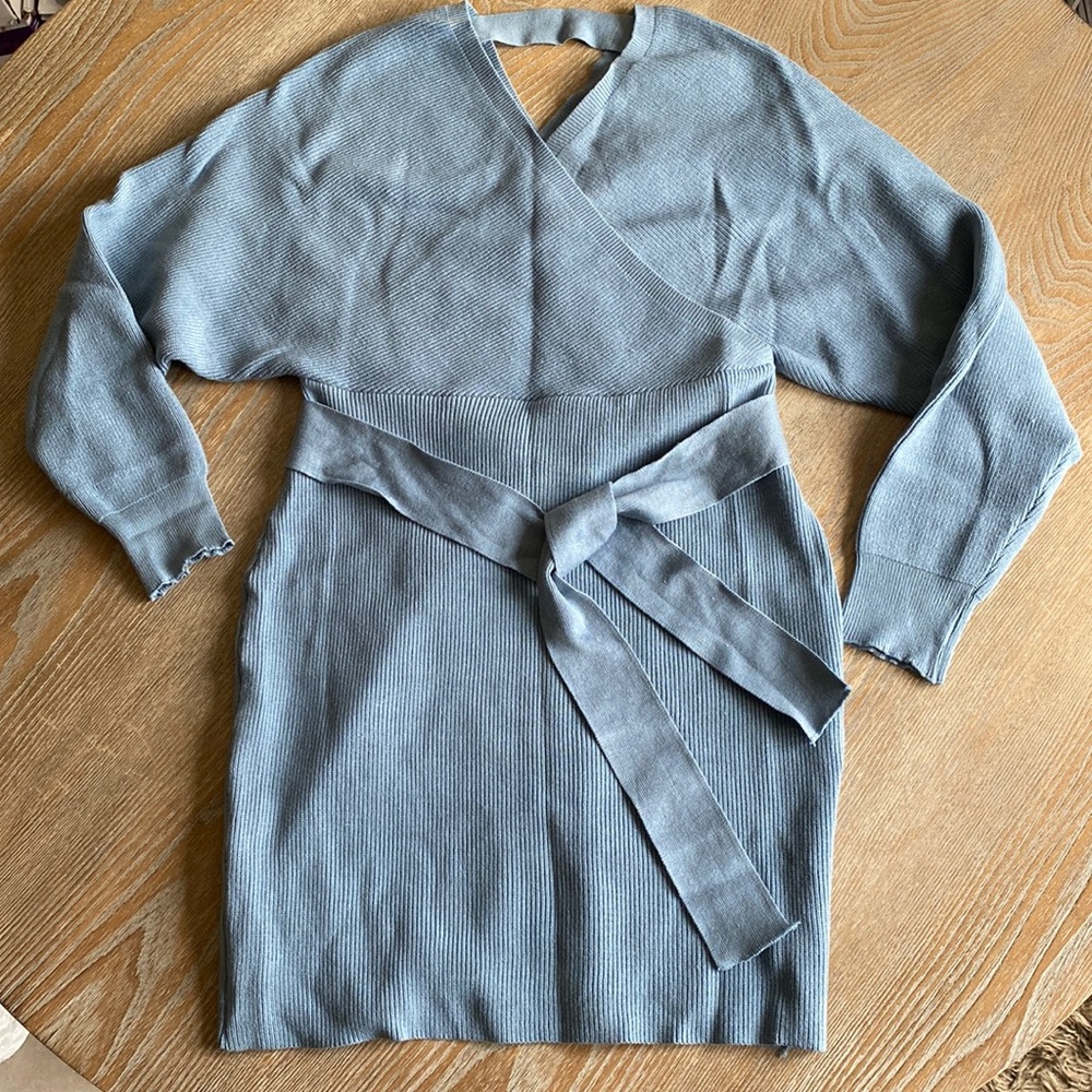 Womens knit stretchy blue boutique sweater dress sz small